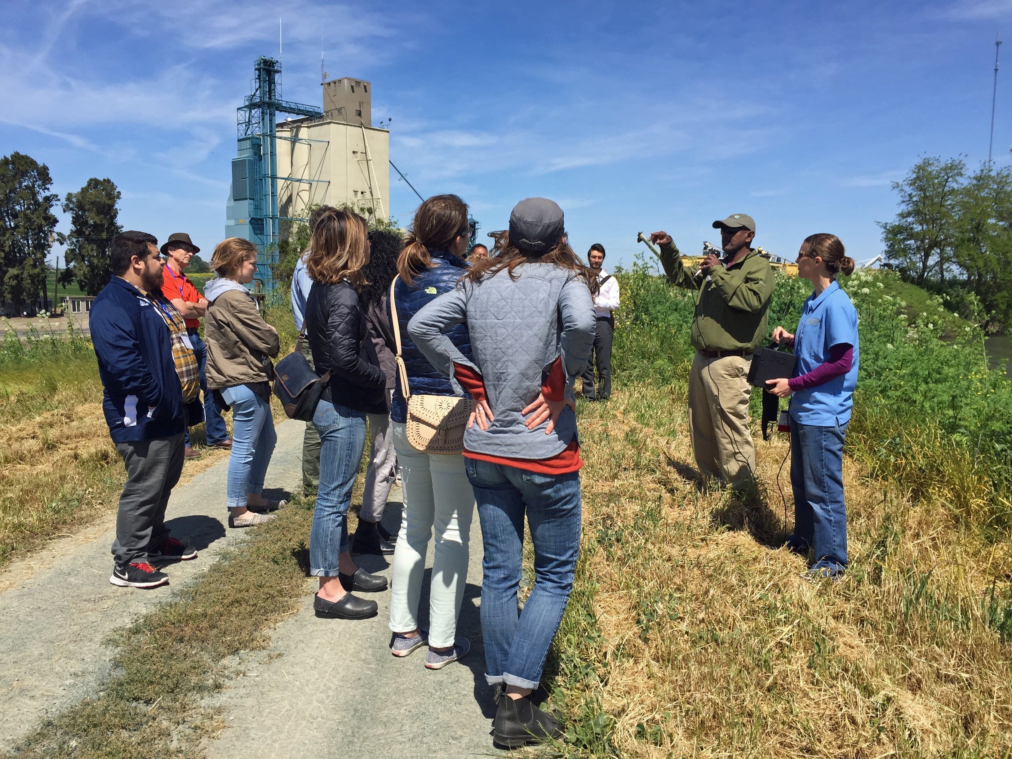 Delta Farm Tour Gives UC Students a Broader View of Food System