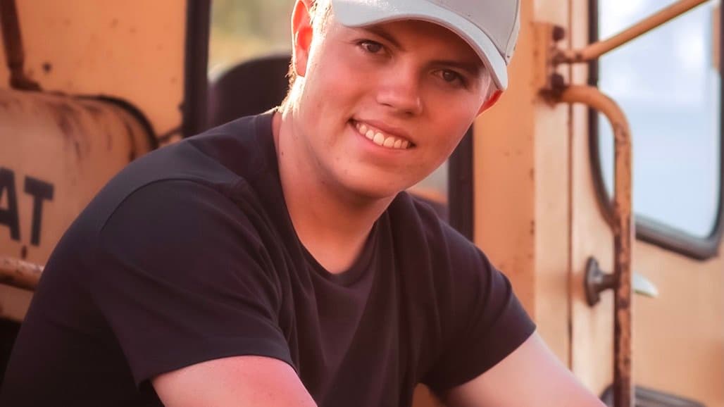Friends of the Fair Sponsoring $25,000 in College Ag Scholarships