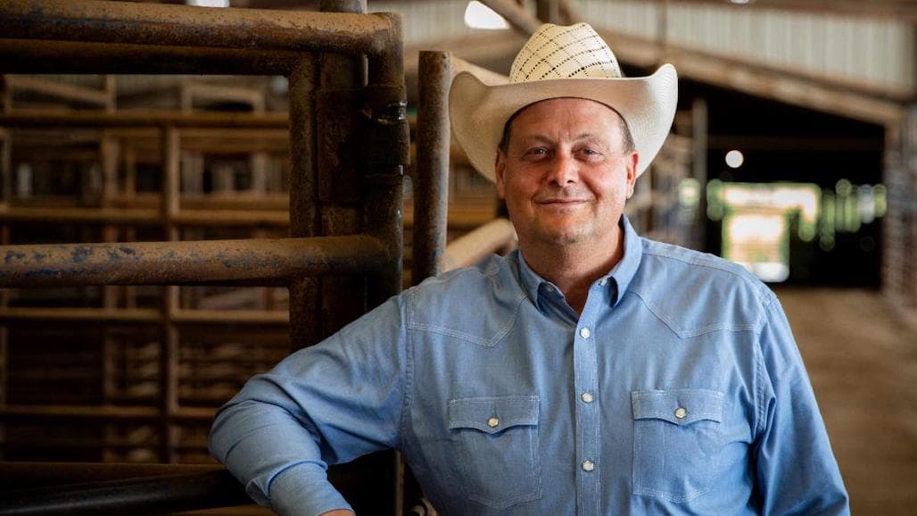 Mike VanMaanen Elected President of Livestock Marketing Association